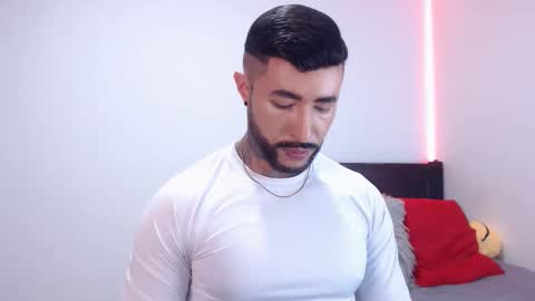 Independent Model online show from 9, 11, 2025