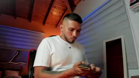 Maximus Clark online show from 25, 3, 2026