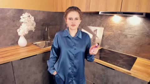 Snapshot of maxinefrary chatting on 24, 2, 2025 Lucy online show from 24, 2, 2025