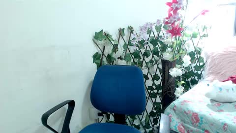 maxinesex_ online show from 3, 1, 2025