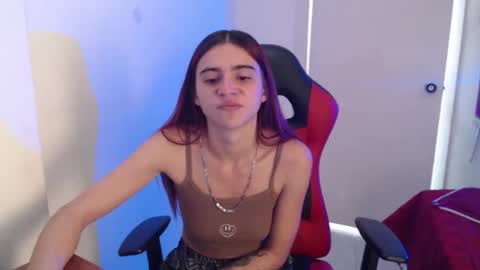 maxinesex_ online show from 19, 5, 2026