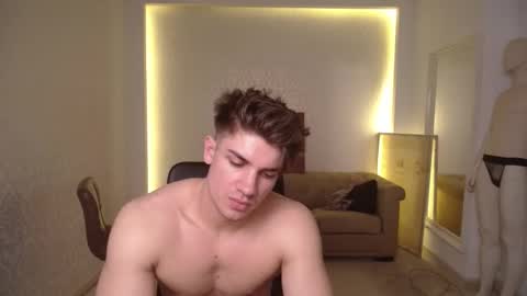 MaxKaiden online show from 5, 3, 2025