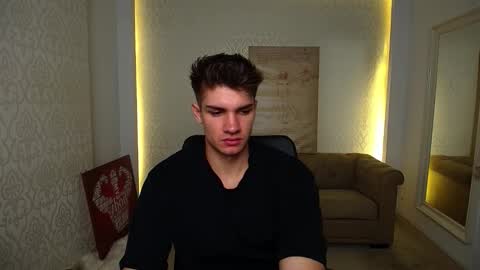 MaxKaiden online show from 2, 10, 2025