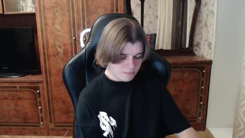 Max online show from 2, 12, 2025