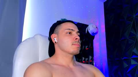 MAX online show from 14, 1, 2026