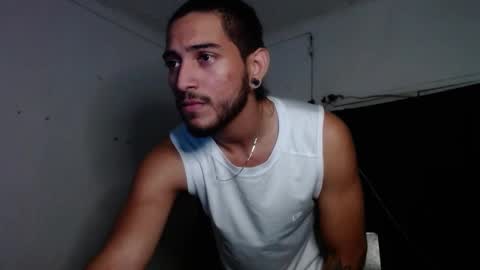 Snapshot of maxximus_10 chatting on 2, 1, 2025 maxximus_10 online show from 2, 1, 2025