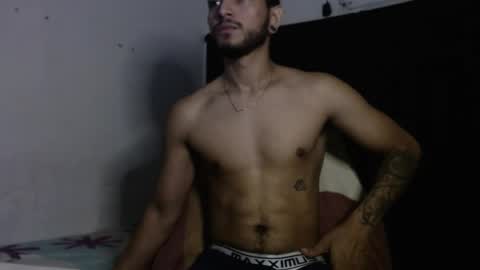 Snapshot of maxximus_10 chatting on 2, 1, 2025 maxximus_10 online show from 2, 1, 2025