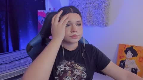 Maxine Minx online show from 8, 12, 2024