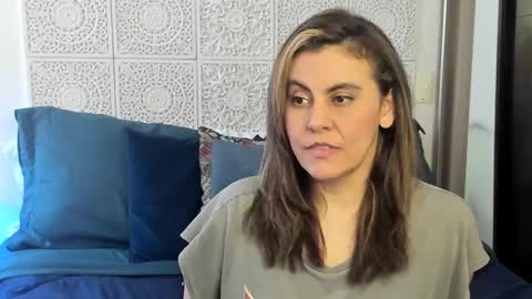 Victoria online show from 30, 1, 2025