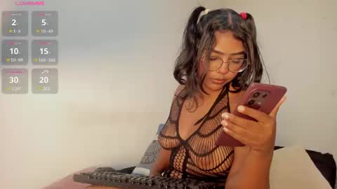 Snapshot of maya_graham_ chatting on 14, 7, 2026 Maya online show from 14, 7, 2026
