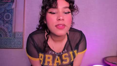 Snapshot of maya_house chatting on 31, 10, 2025 maya_house online show from 31, 10, 2025