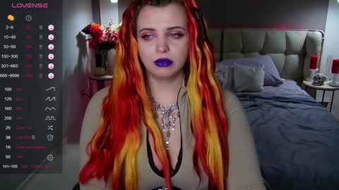 Maya Mils online show from 4, 2, 2025