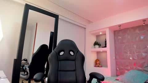 Maya online show from 6, 11, 2025