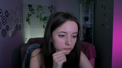 Maya online show from 14, 4, 2026