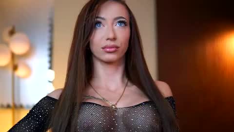 Maya online show from 13, 10, 2025