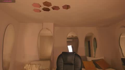 Maya online show from 9, 2, 2026