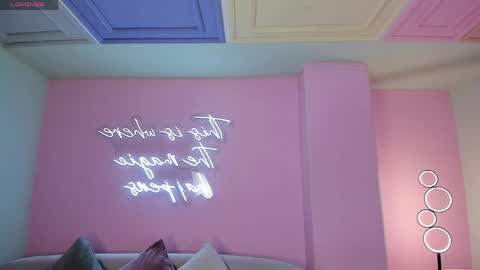 Maya online show from 6, 4, 2026