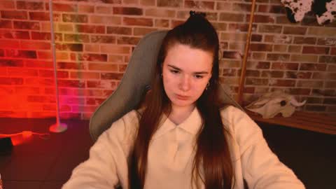 maybloom_ online show from 28, 3, 2026