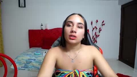 Snapshot of maylin_hornyy19 chatting on 16, 6, 2026 Maylin online show from 16, 6, 2026