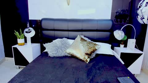 Maylin online show from 9, 1, 2025