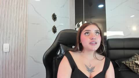 Maylin online show from 12, 2, 2025