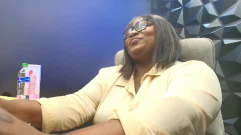 May online show from 11, 4, 2026