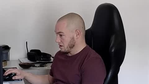 Snapshot of mdmix91 chatting on 31, 12, 2024 Chris online show from 31, 12, 2024