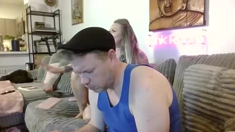 me2283 online show from 28, 2, 2025