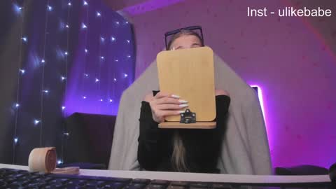 Anna online show from 1, 12, 2024