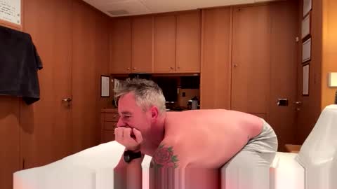 Meau Lest online show from 6, 11, 2025