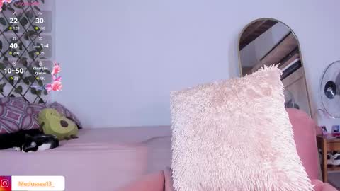 medussa13 online show from 5, 2, 2026