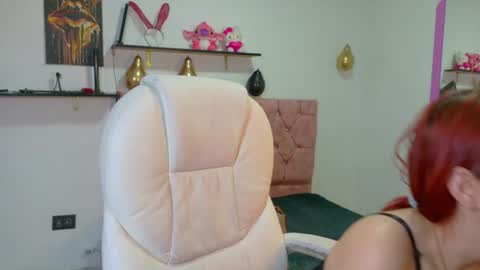 Snapshot of megamwhithee chatting on 18, 7, 2026 Megamwhithe online show from 18, 7, 2026