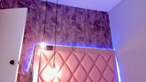 M E G A N online show from 22, 1, 2025