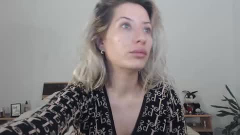 Megan Blazee  online show from 14, 9, 2025