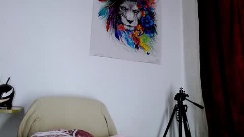 Snapshot of megan_cat chatting on 21, 11, 2025 megan_cat online show from 21, 11, 2025