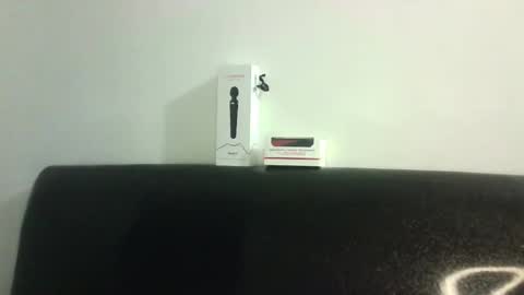 Megan and sophi online show from 24, 2, 2025