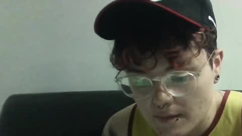 Megan and sophi online show from 5, 3, 2025