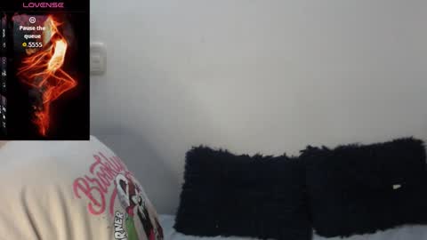 Megan and sophi online show from 10, 11, 2025