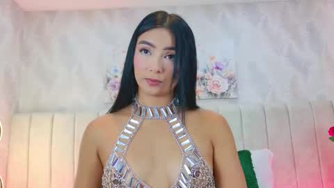 Carolina Paez online show from 3, 12, 2025