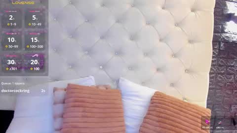     online show from 11, 3, 2025