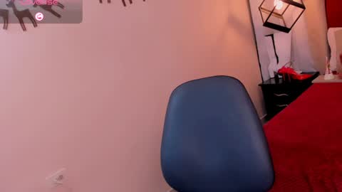 megan do santos online show from 31, 12, 2024