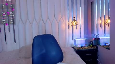 megan do santos online show from 7, 4, 2026