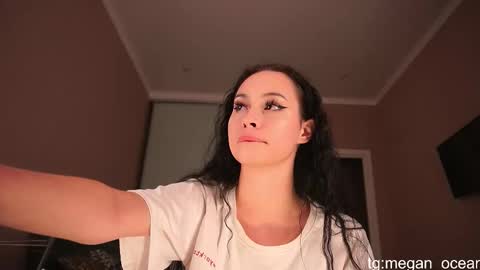 Megan online show from 4, 11, 2025