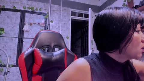 megan grace 20 online show from 24, 1, 2025