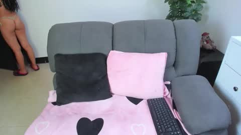 megan_latinn online show from 11, 4, 2026