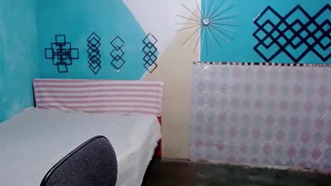 Snapshot of megan_little_ chatting on 24, 2, 2025 amanda online show from 24, 2, 2025