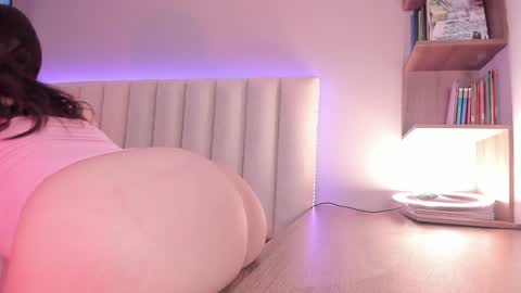     online show from 17, 1, 2025