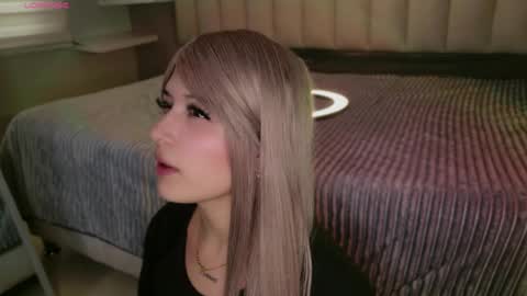     online show from 9, 4, 2026