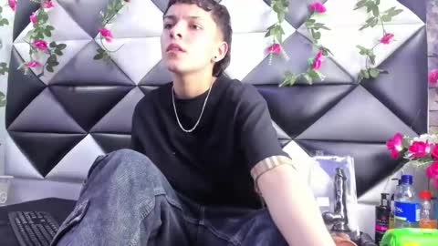 megan_thompsonn_ online show from 29, 10, 2025