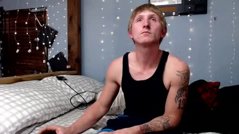 Snapshot of meganandeddie6715 chatting on 5, 12, 2024 eddie and megan online show from 5, 12, 2024